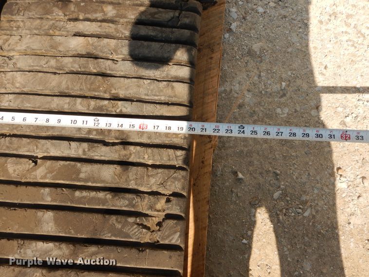 image for item DF6616 2011 Terex PT100G tracks