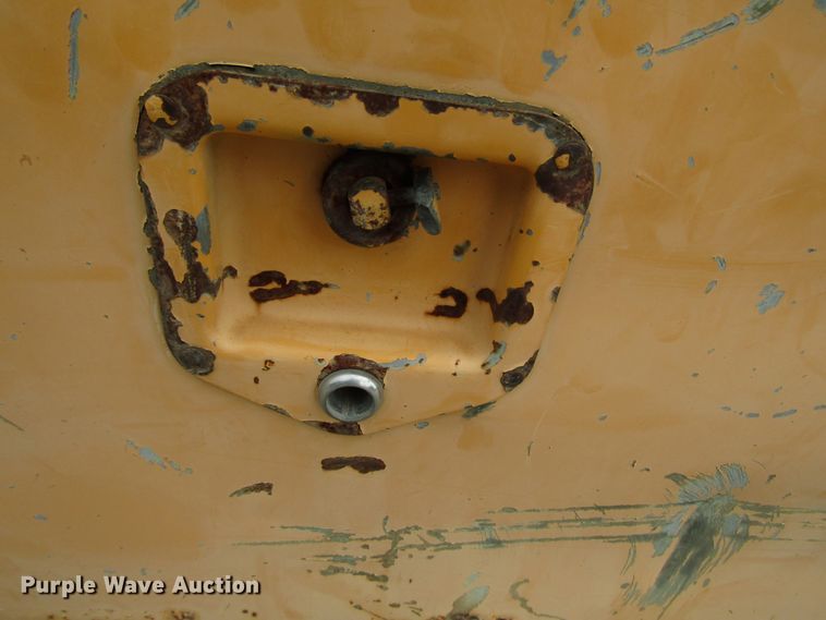 image for item DG1357 1990 International 4900 crane truck