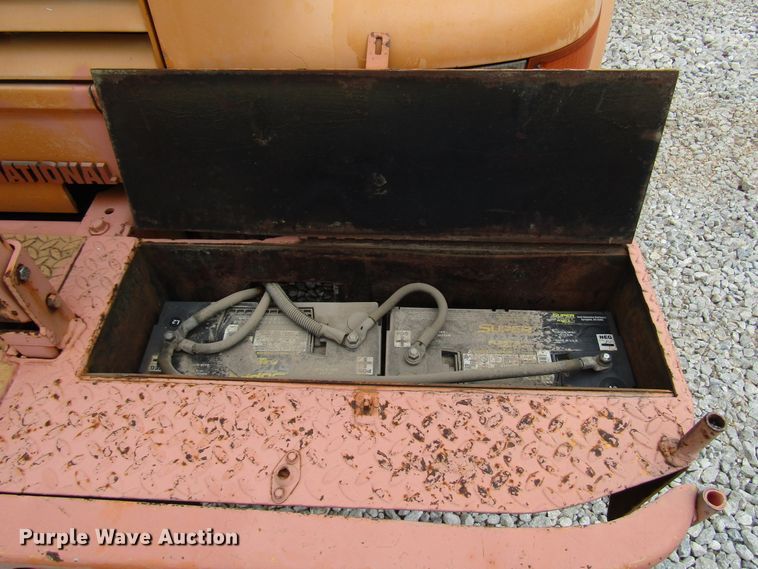 image for item DG1357 1990 International 4900 crane truck