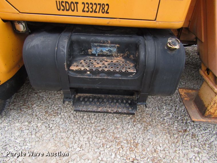 image for item DG1357 1990 International 4900 crane truck