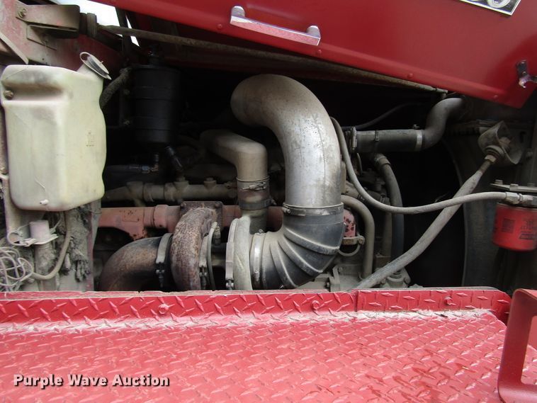 image for item DG1358 1973 International Paystar 5000 pressure digger truck