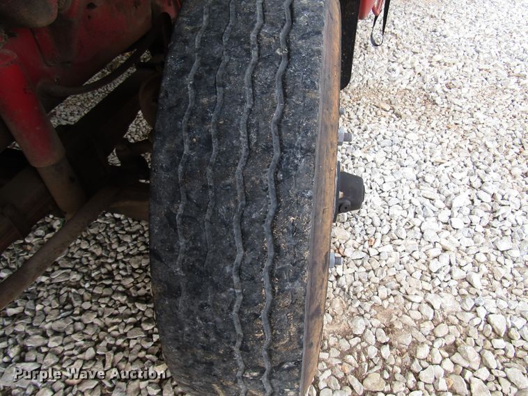 image for item DG1358 1973 International Paystar 5000 pressure digger truck