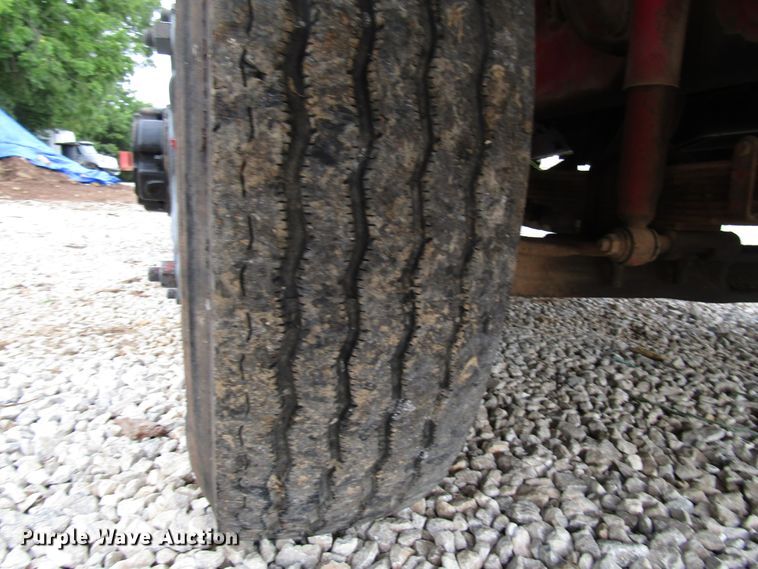 image for item DG1358 1973 International Paystar 5000 pressure digger truck