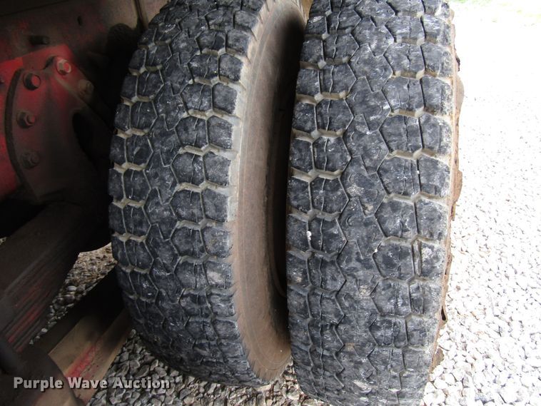 image for item DG1358 1973 International Paystar 5000 pressure digger truck