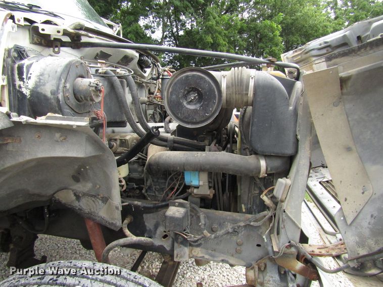 image for item DG1360 1991 Ford F800 digger derrick truck