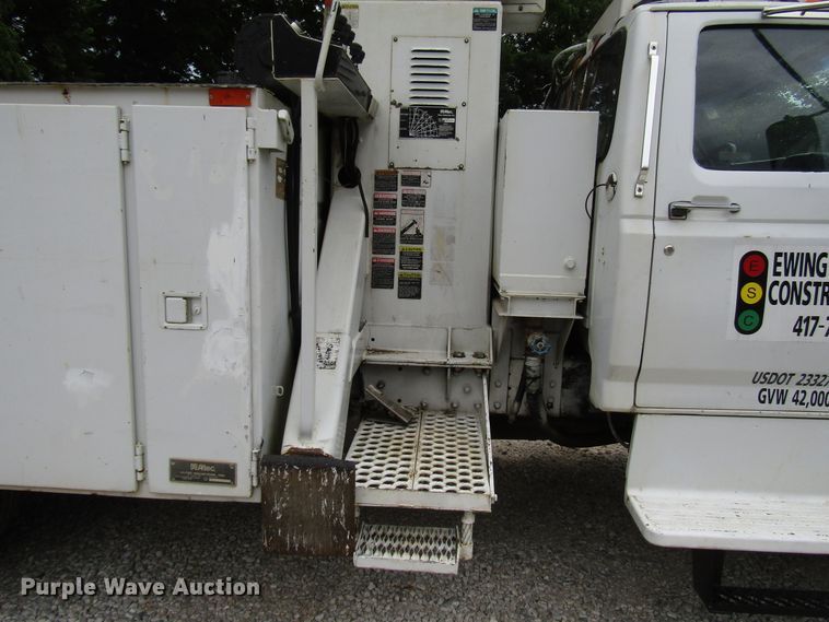 image for item DG1360 1991 Ford F800 digger derrick truck