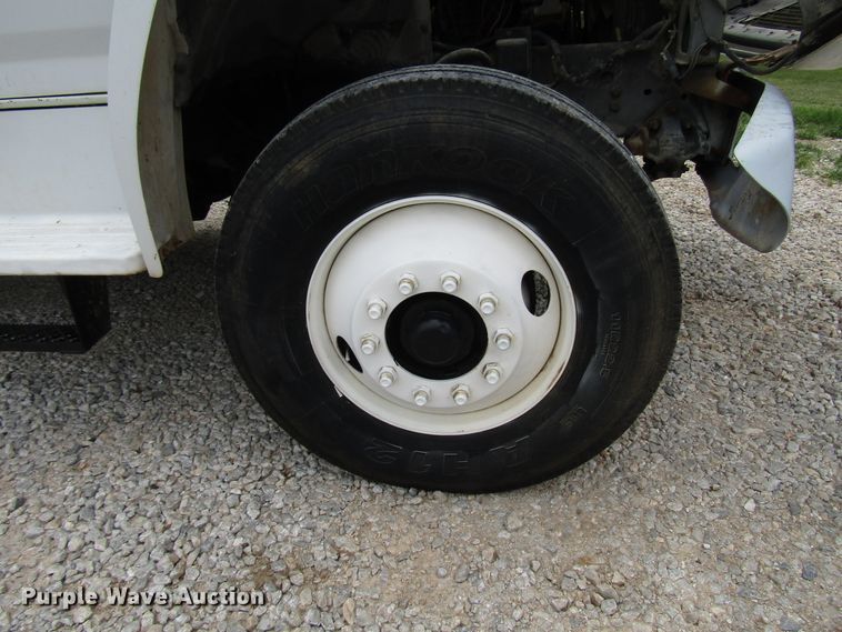 image for item DG1360 1991 Ford F800 digger derrick truck