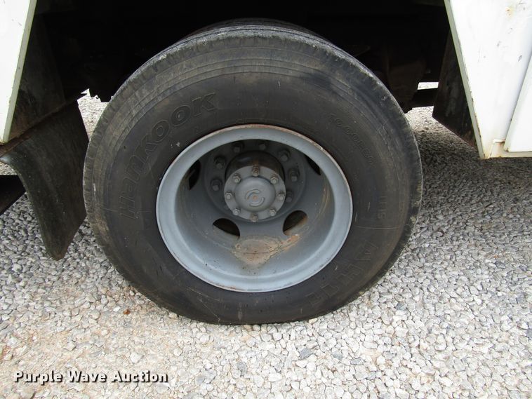 image for item DG1360 1991 Ford F800 digger derrick truck