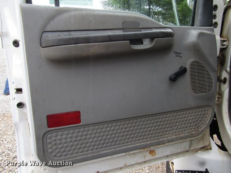 image for item DG1361 2004 Ford F750 Super Duty digger derrick truck