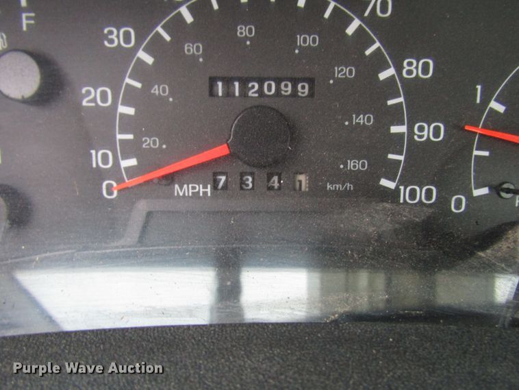 image for item DG1361 2004 Ford F750 Super Duty digger derrick truck