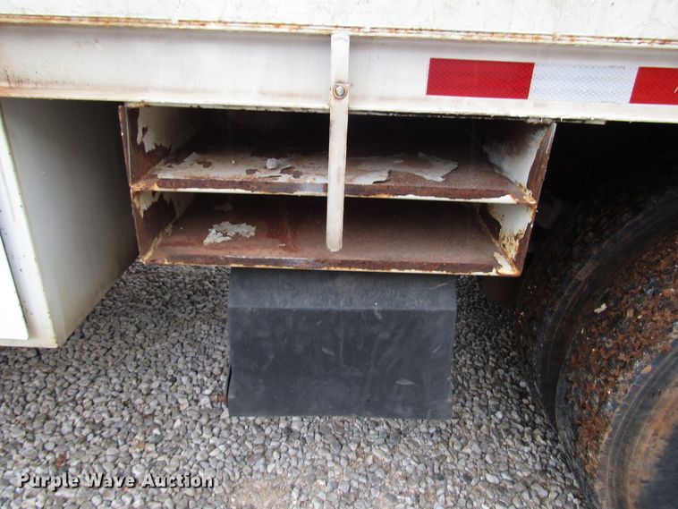 image for item DG1361 2004 Ford F750 Super Duty digger derrick truck