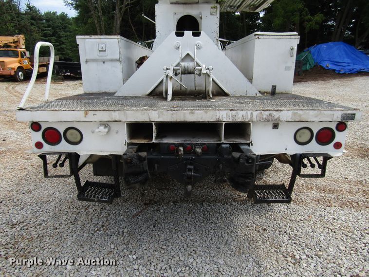 image for item DG1363 1999 Ford F800 digger derrick truck