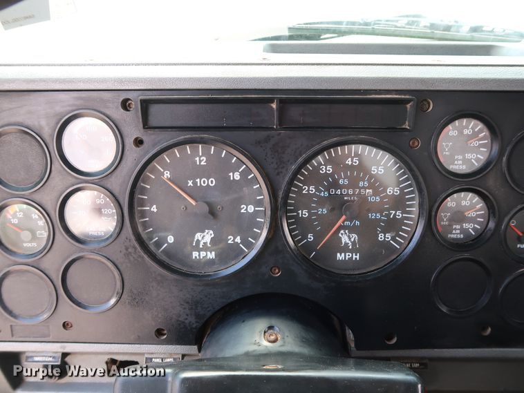 image for item DG3289 1991 Mack CH613 dump truck