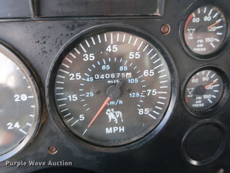 image for item DG3289 1991 Mack CH613 dump truck