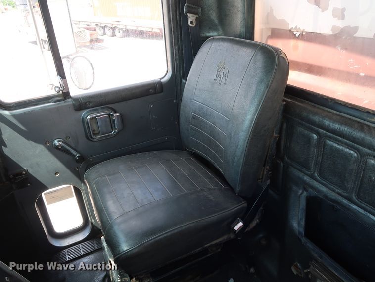 image for item DG3289 1991 Mack CH613 dump truck