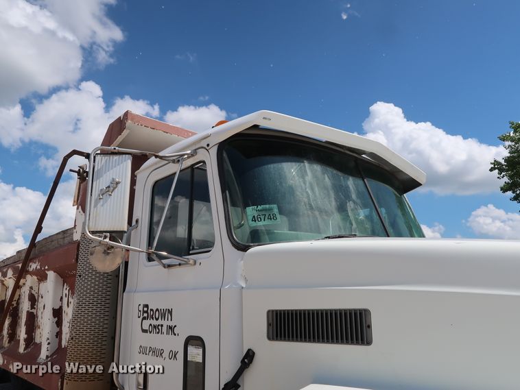 image for item DG3289 1991 Mack CH613 dump truck