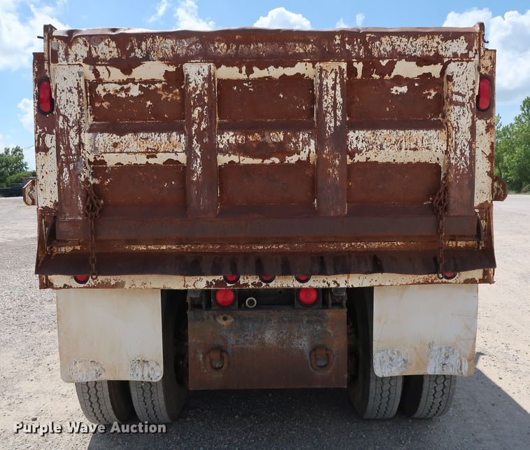 image for item DG3289 1991 Mack CH613 dump truck