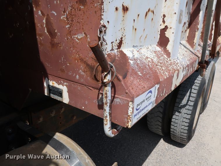 image for item DG3289 1991 Mack CH613 dump truck