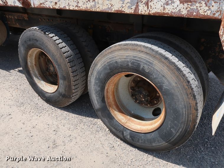 image for item DG3289 1991 Mack CH613 dump truck