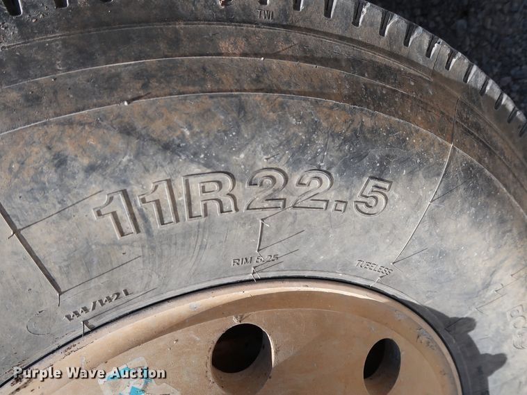 image for item DG3289 1991 Mack CH613 dump truck