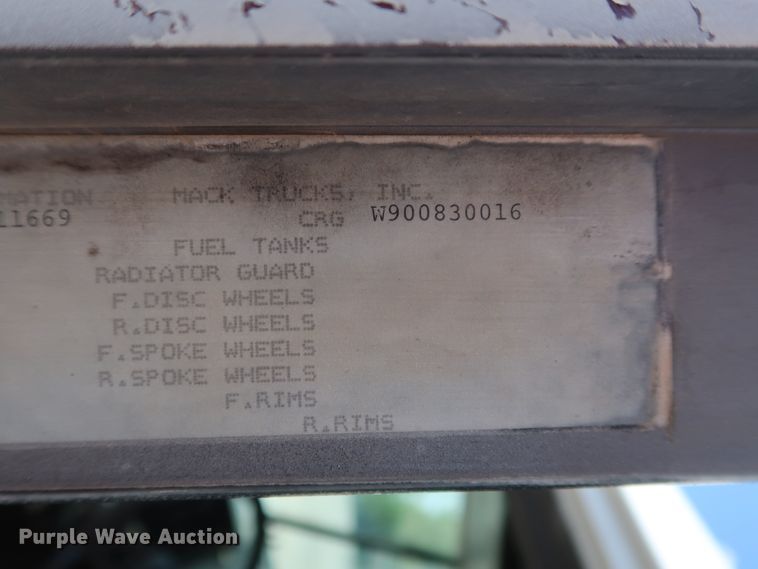 image for item DG3289 1991 Mack CH613 dump truck