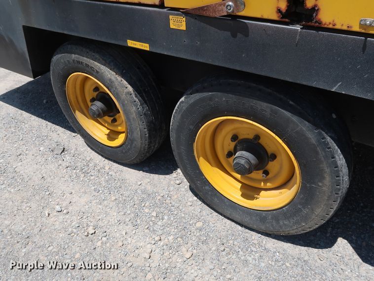 image for item DG4079 2005 Atlas Copco XASE1600 air compressor