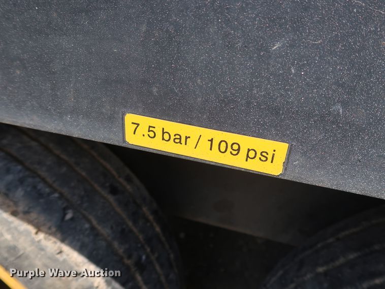 image for item DG4079 2005 Atlas Copco XASE1600 air compressor