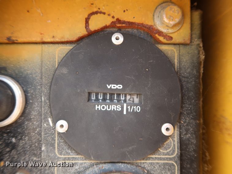 image for item DG4082 2003 Atlas Copco XAS186 air compressor