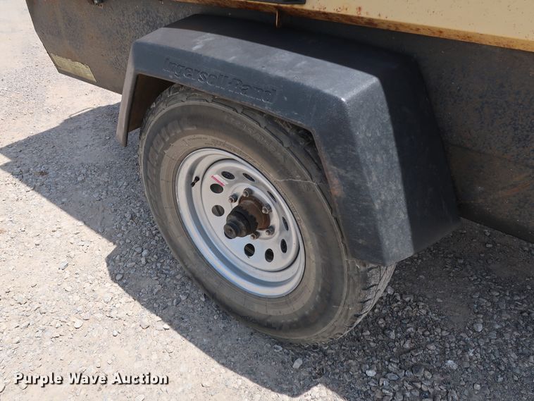 image for item DG4082 2003 Atlas Copco XAS186 air compressor