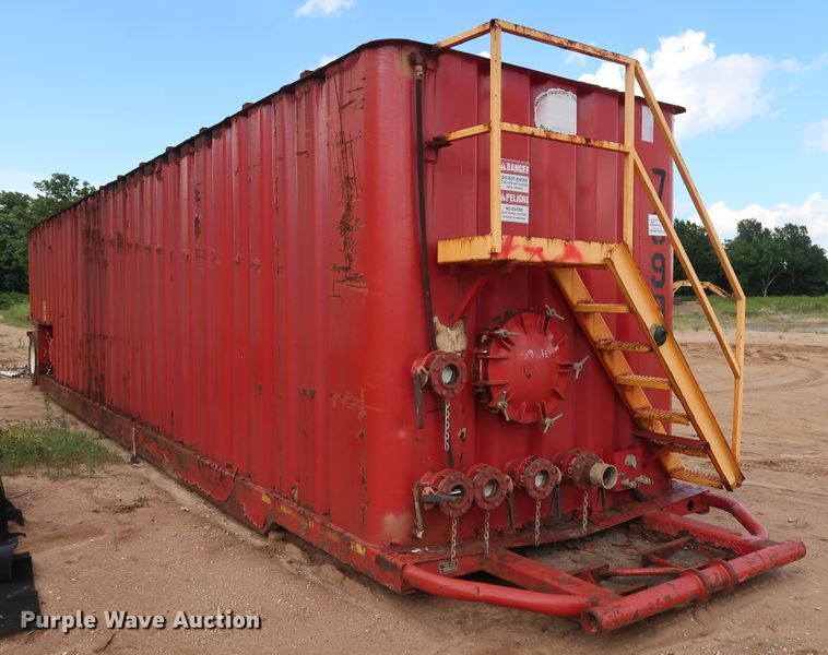 image for item DG4089 2007 Dragon frac trailer