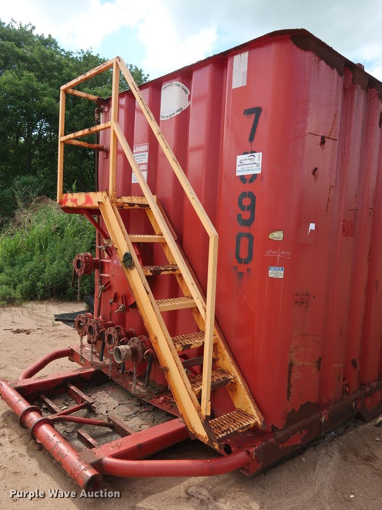 image for item DG4089 2007 Dragon frac trailer