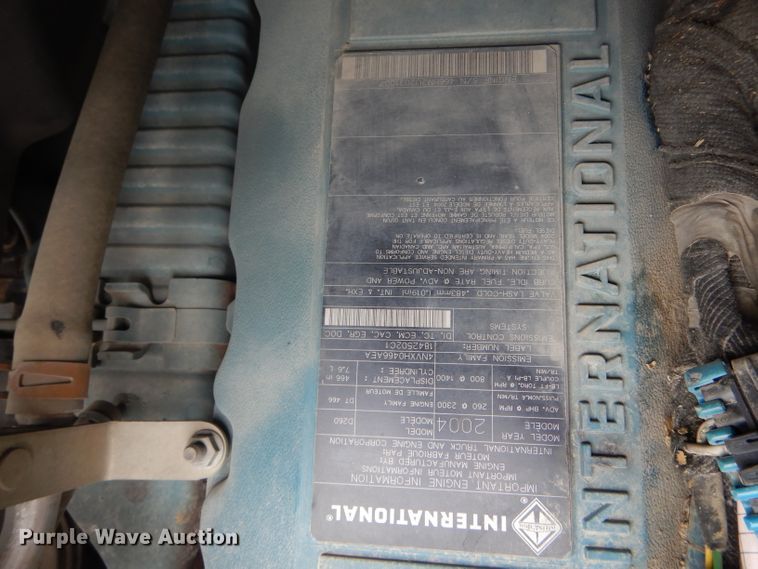 image for item DH6044 2005 International 4400 bucket truck