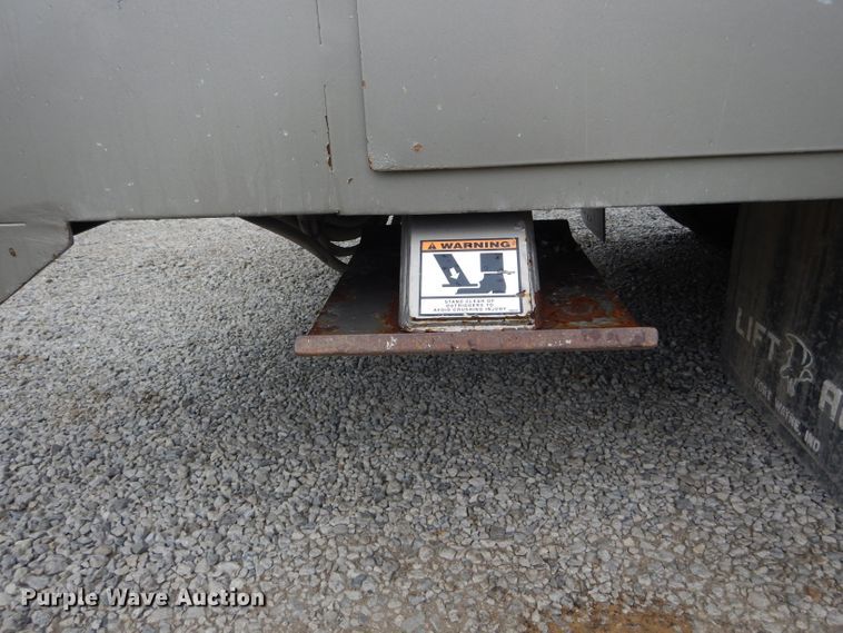 image for item DH6044 2005 International 4400 bucket truck