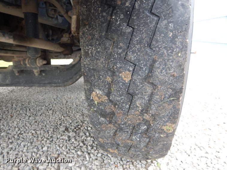 image for item DH6044 2005 International 4400 bucket truck