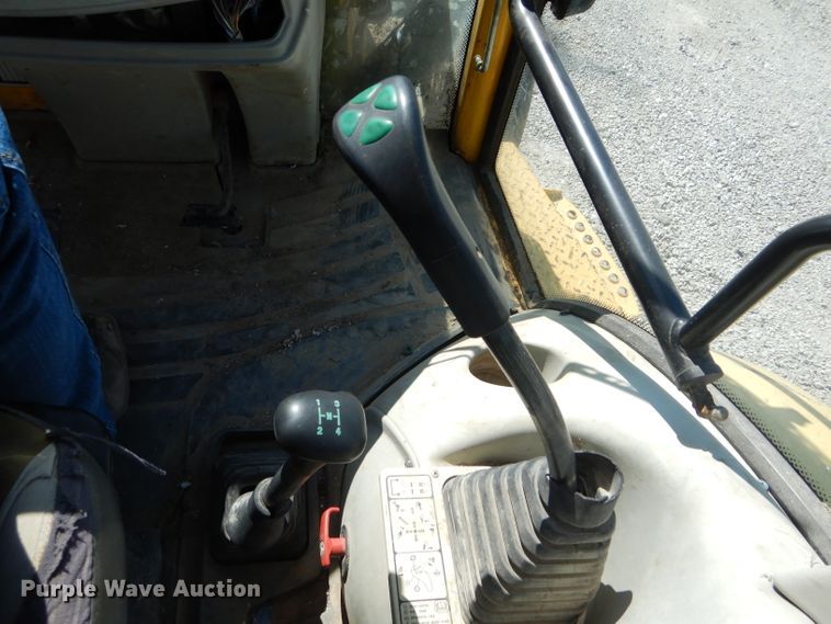 image for item DH6049 2003 Komatsu WB140-2N backhoe