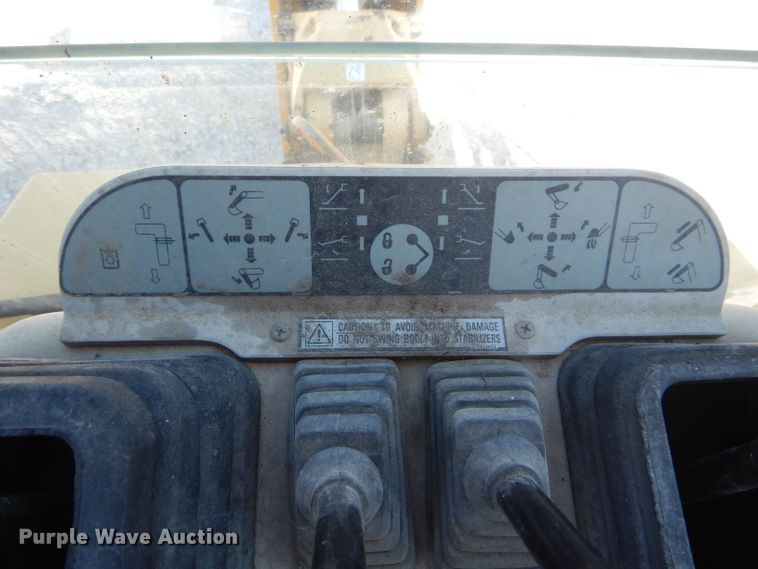 image for item DH6049 2003 Komatsu WB140-2N backhoe