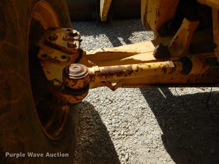 image for item DH6049 2003 Komatsu WB140-2N backhoe