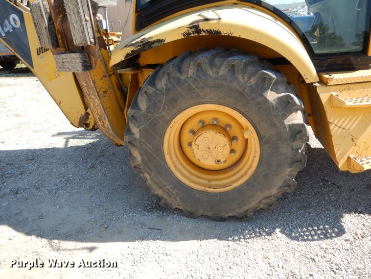 image for item DH6049 2003 Komatsu WB140-2N backhoe