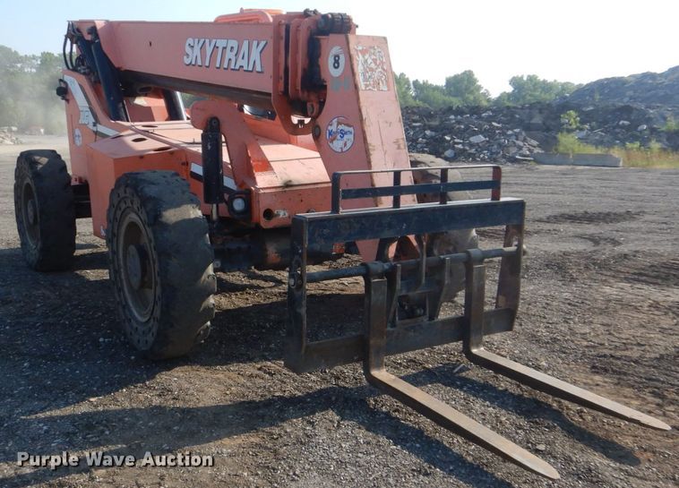 image for item DI2264 2006 SkyTrak 10042 telehandler