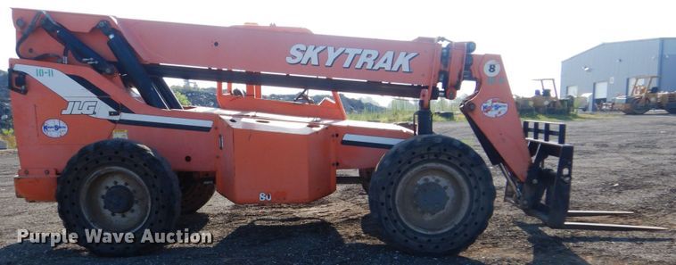 image for item DI2264 2006 SkyTrak 10042 telehandler