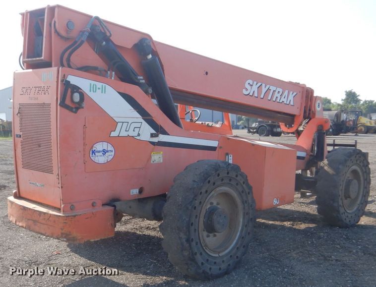 image for item DI2264 2006 SkyTrak 10042 telehandler