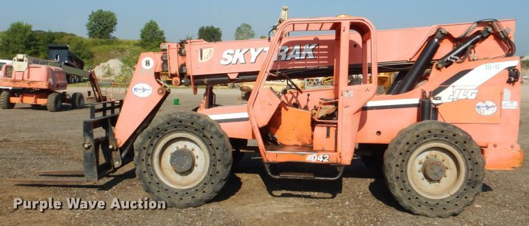 image for item DI2264 2006 SkyTrak 10042 telehandler