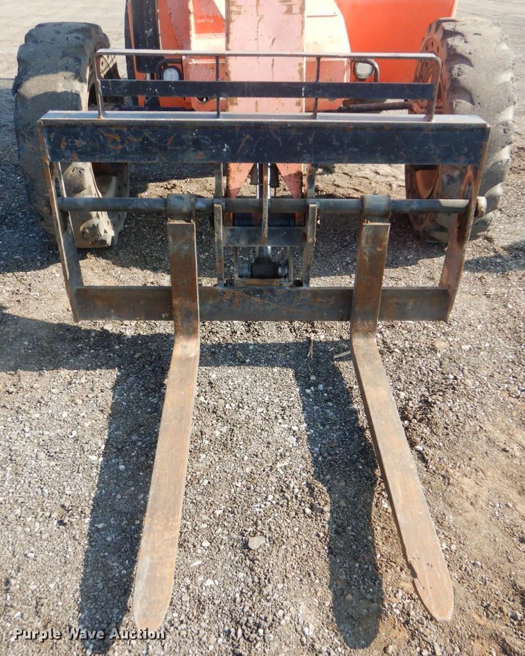 image for item DI2264 2006 SkyTrak 10042 telehandler