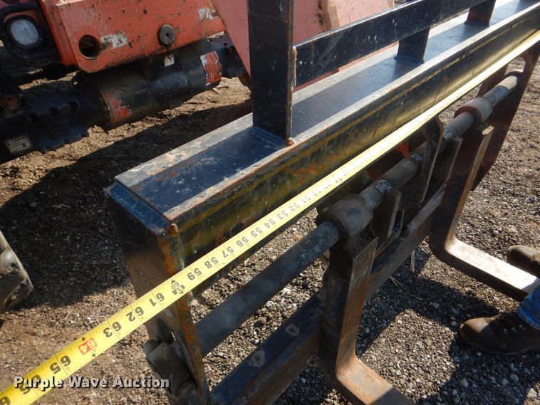 image for item DI2264 2006 SkyTrak 10042 telehandler