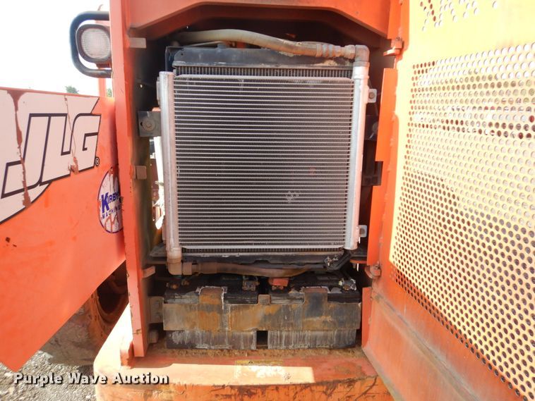 image for item DI2264 2006 SkyTrak 10042 telehandler