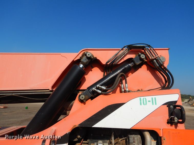 image for item DI2264 2006 SkyTrak 10042 telehandler