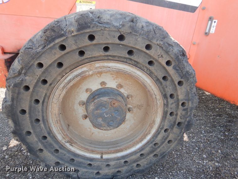 image for item DI2264 2006 SkyTrak 10042 telehandler