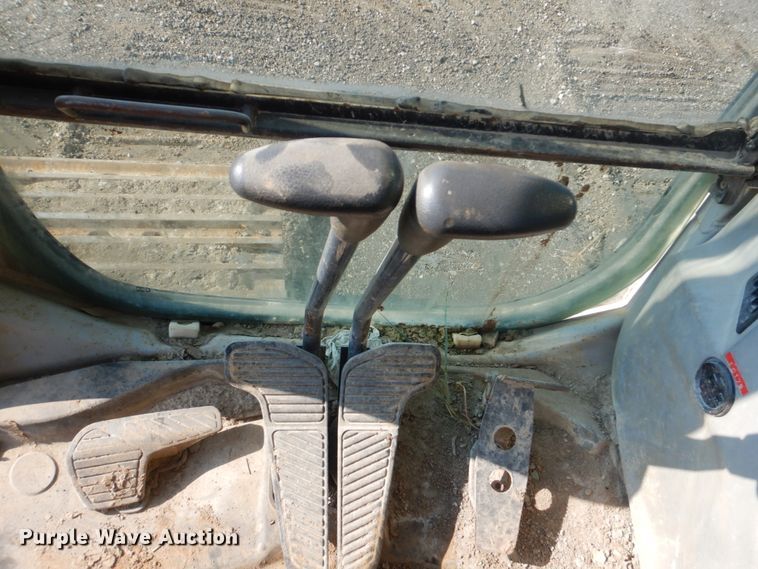 image for item DI2265 2005 Kobelco SK330LC excavator