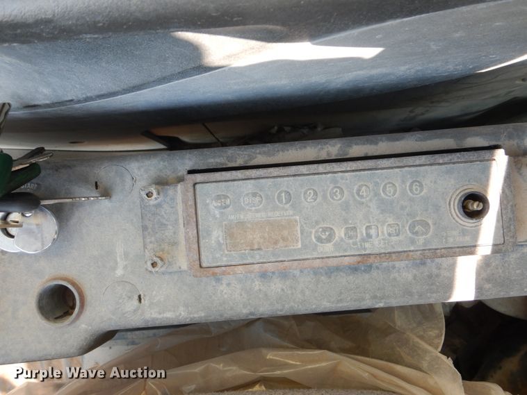 image for item DI2265 2005 Kobelco SK330LC excavator