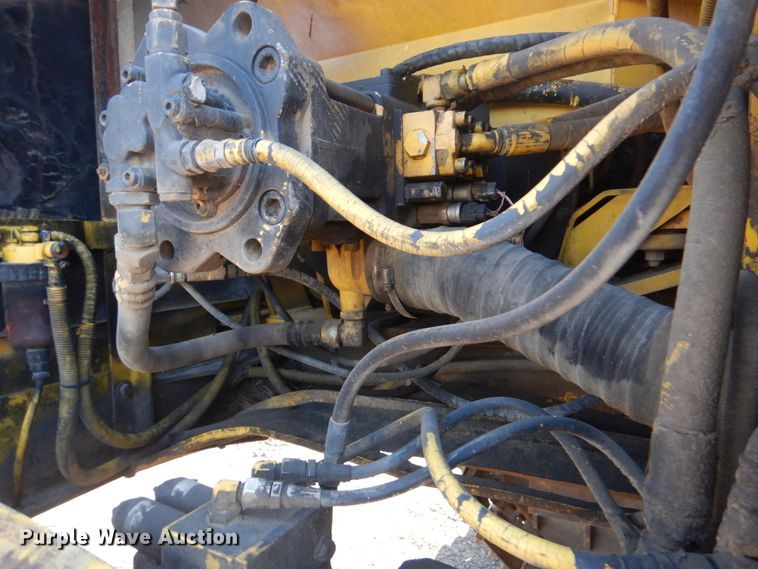 image for item DI2265 2005 Kobelco SK330LC excavator